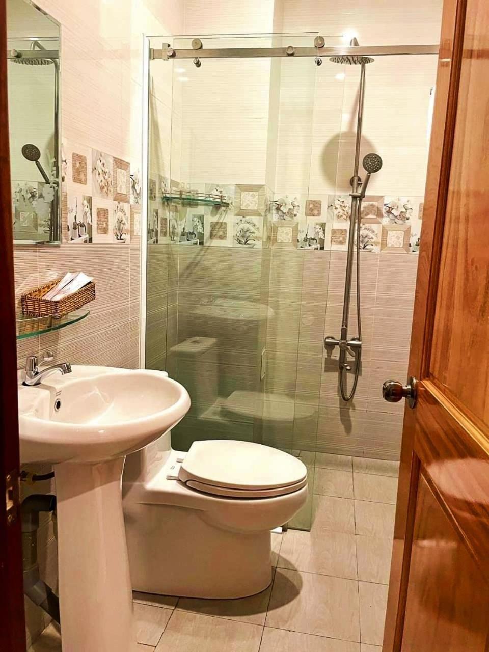 Khach San Tuong Vy Hotel Rạch Giá Eksteriør billede