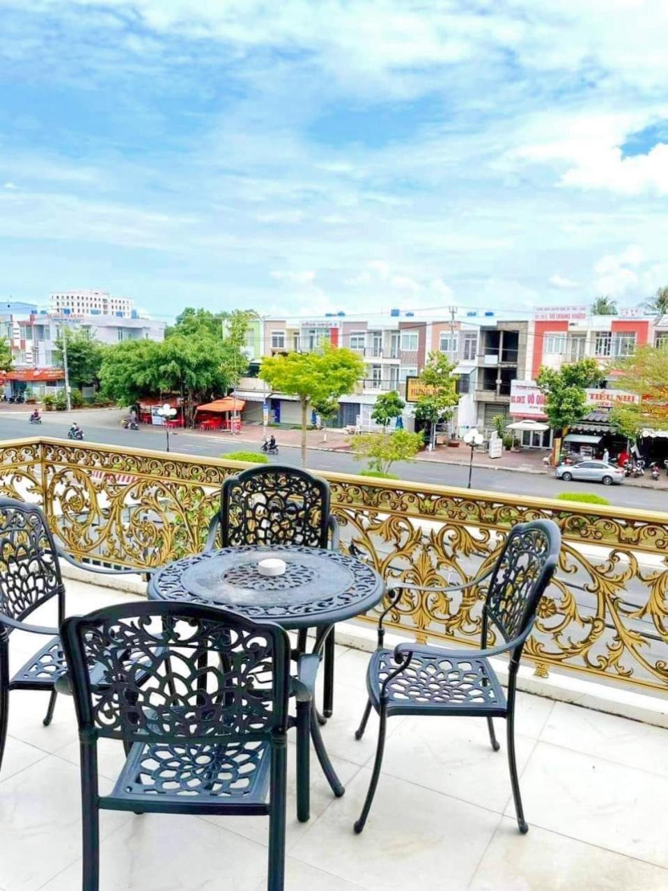 Khach San Tuong Vy Hotel Rạch Giá Eksteriør billede